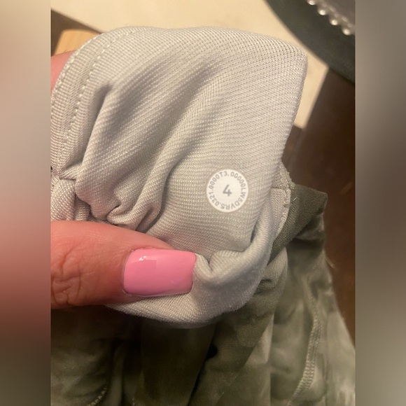 Lululemon legging - Picture 8 of 8